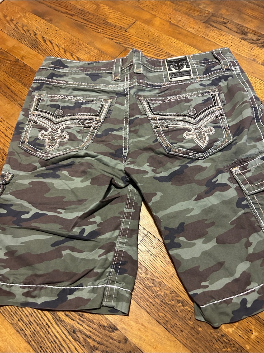 Rock Revival Men’s Camo Cargo Shorts - Green/Brown